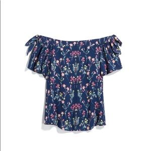 Adorable off the shoulder top from stitch fix